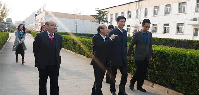 宁乡县王雄文县长视察调研资源亿家集团