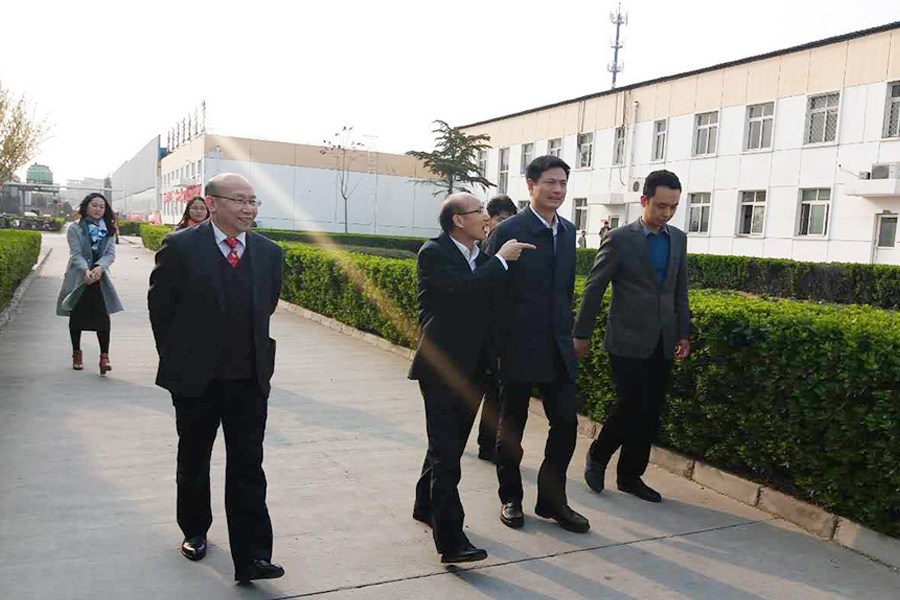 03.30-05.jpg 03.30-05.jpg